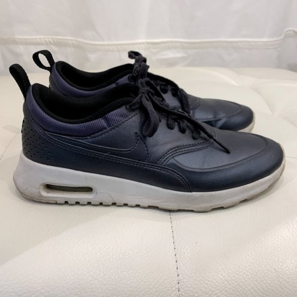 NIKE AIR MAX THEA SE Trainers Women's Sz 7.5 - Picture 2 of 8